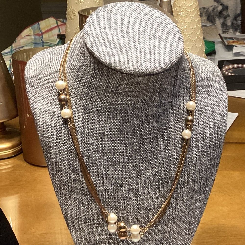 Goldtone Herringbone Chain with Faus Pearls Necklace